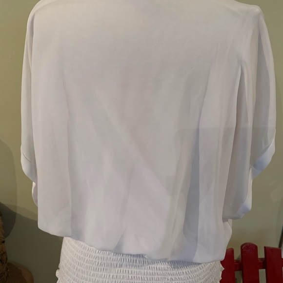 Joseph A. Abboud woman’s short sleeve top (blouse) size L - Picture 4 of 9